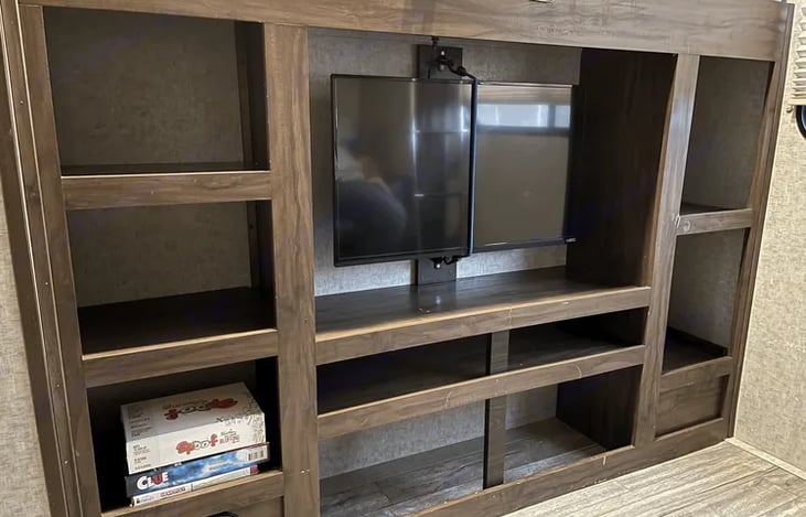 TV in rear Bunkhouse