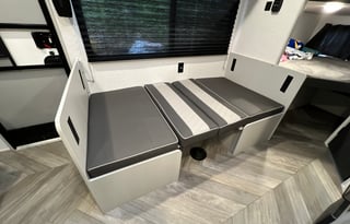 ➺ The Tranquil Trekker