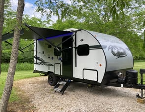 Forest River RV Cherokee Wolf Pup Black Label 16BHSBL