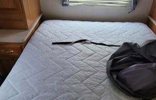 2000 Coachmen RV Mirada 35OS