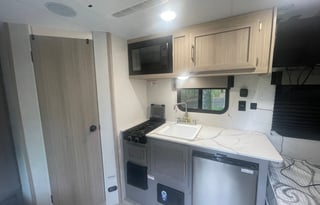 2025 KZ Sportsmen Classic 130RB Travel Trailer