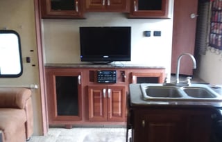 Wild Cat Bunk house with out door kitchen