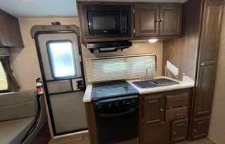 2019 Forest River RV Flagstaff Shamrock 233S