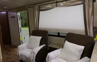 2015 Salem RV Trailer sleeps 7