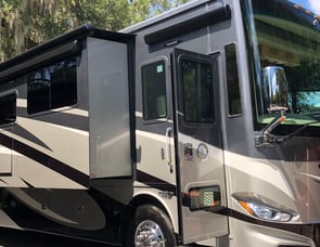 Tiffin Motorhomes Phaeton 40 IH