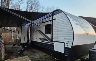 Bluegrass Basecamp- 2 bed 2 bath bunkhouse