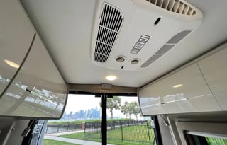 Steven’s Thor Motor Coach