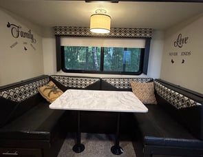 Prime Time RV Tracer Breeze 19MRB