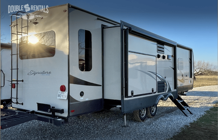 Back End of RV Door-Side, Outdoor Kitchen and Awning
