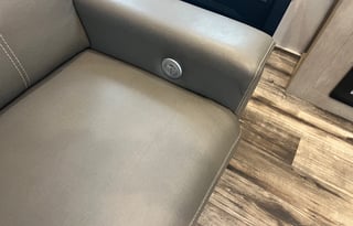 2023 Keystone RV Raptor 424