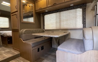 2018 Thor Motor Coach Four Winds 22B “Let’s Go!”