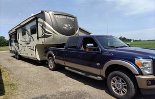 The whole family 3 bedroom Camper