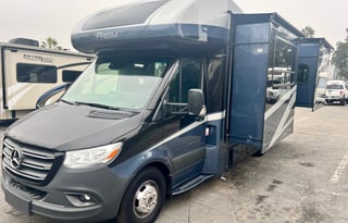 26 *NEW* 2023 Prism Mercedes Luxury Rv - Sleeps 6
