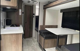 2021 Prime Time RV Avenger LT 17BHS