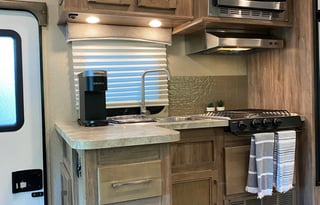 Luxury 2019 Entegra Coach Odyssey 25R