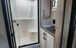 2022 KZ Durango D348BHF