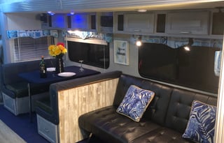 OUR RV WAS JUST STOLEN PLEASE WE ARE NOT TAKING RESERVATIONS AT THIS TIME!!Solomon's Cove. Free Cable, Deivery Service available