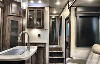 2021 Dutchmen RV Voltage 3915