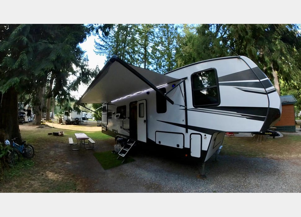 Fifth Wheel rentals in Seattle