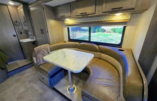 Easy Escape – Mercedes RV |Sleeps 5 |Fully Stocked