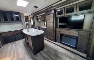 Our B E A Utiful Blue Pearl Reflection