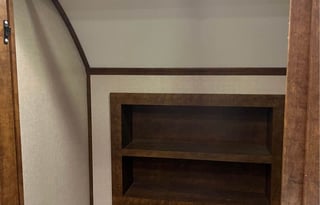 2016 Spacious Blue Ridge Fifth Wheel