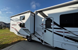 The Southern Traveler, sleeps 6, adventure ready!