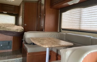 2013 Thor Motor Coach Four Winds 22E