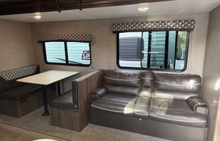 2020 coleman lantern sleeps 9