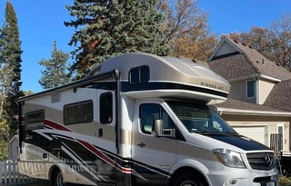 2017 Winnebago View 24J ~Diesel & Easy to Drive