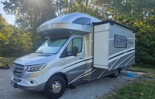 Cozy up with a View - Sprinter V6 Diesel