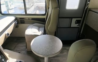 33-Georgetown GT3 LUXURY CLASS A 6 SLEEPER CLASS A