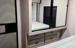Tallahassee RV Rental | King Bed | Delivery  Setup