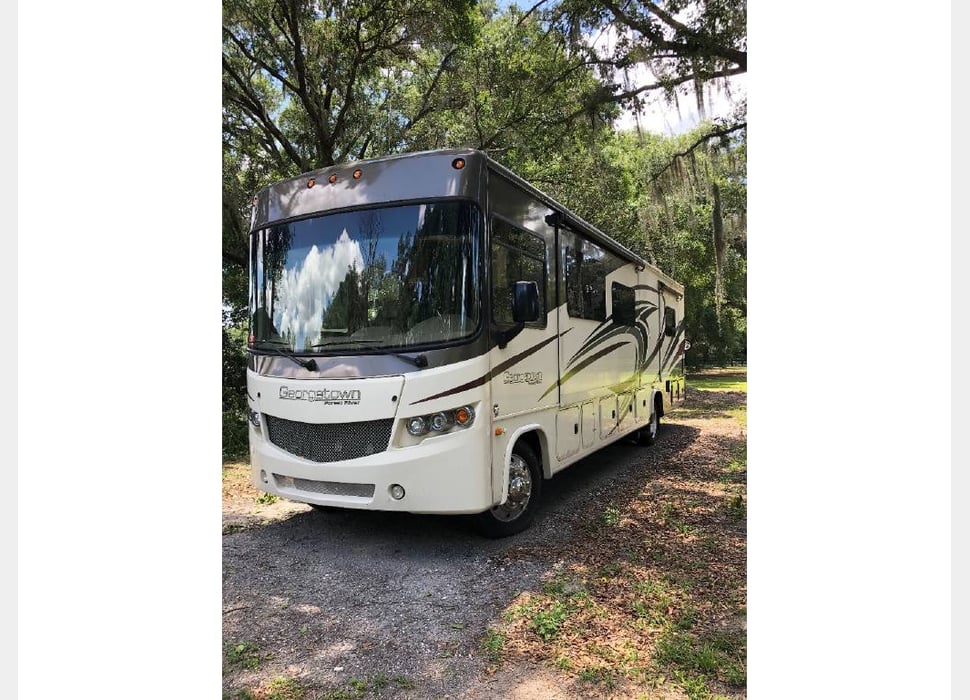 Class A Motor Home rentals in New Braunfels