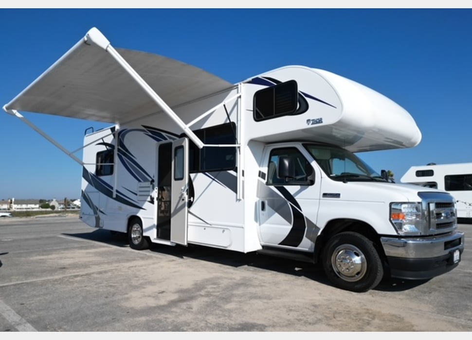 Class C Motor Home rentals in Las Vegas