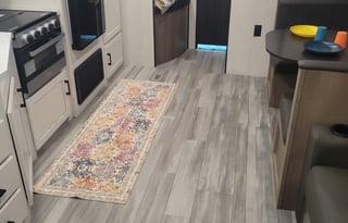 No towing, "We only do delivery and pick up."