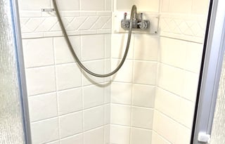 Challenger Luxury Class A Sleeps 4