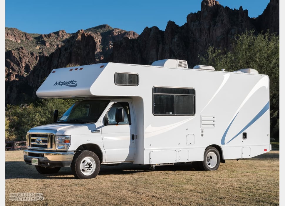 Class C Motor Home rentals in Seal Beach