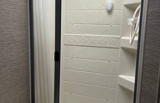 2025 Thor Freedom Elite - Home-like amenities!