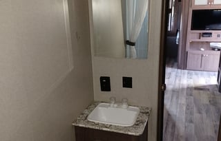 2018 Keystone RV Hideout 27DBS