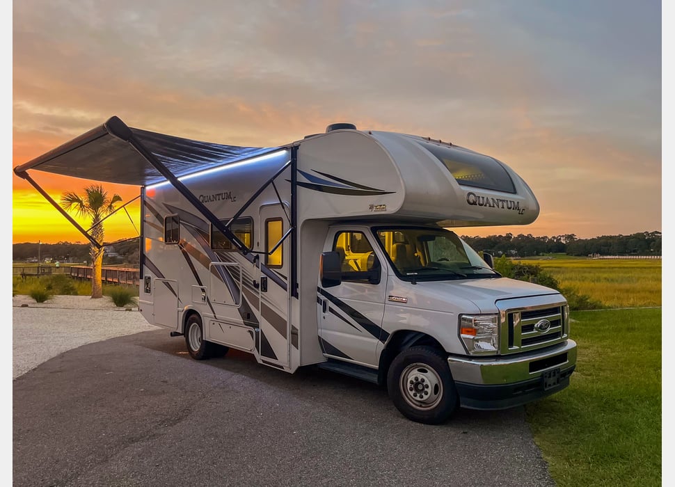 Class C Motor Home rentals in Huntingdon
