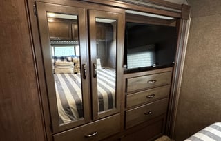 The Southern Traveler, sleeps 6, adventure ready!