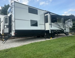 Keystone RV Montana 3915TB