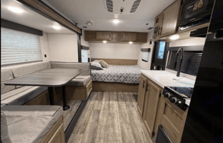 Explorer’s Haven – Sleeps 4-6, Family RV Rental