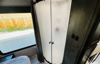 2023 Coachmen Leprechaun