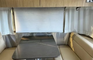 2017 Airstream RV Flying Cloud 23FB HAL 611