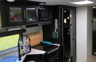 2021 Forest River Cherokee Black Label 294BH