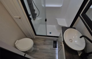 2024 Cedar Creek Bunk Room with own Bath Plus Loft