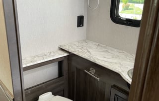 2021 Holiday Rambler Admiral 34J Bunkhouse