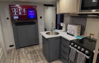 2025 Prime Time RV Tracer 308BRDLE